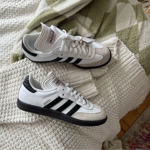 NWT Adidas Samba Classic White Gum Sneakers 7.5 Women’s